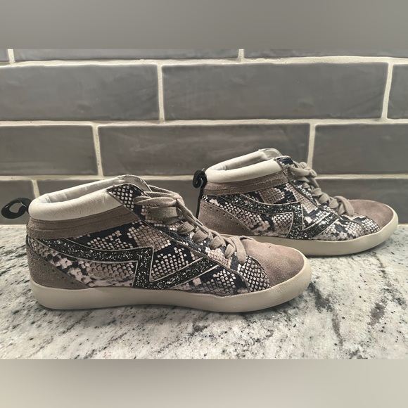 Womans GIANNI BINI Animal Print Snakeskin Suede High Top Sneakers Size 9 - Picture 6 of 9